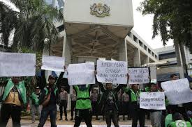 467, jalan burma, pulau pinang 10350, malaysia (p.o.box 502) phone : Bos Taksi Malaysia Berulah Lagi Ratusan Ojek Online Demo Di Kedubes Teknologi Katadata Co Id