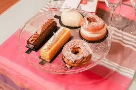 Concernant cette recette de crème pâtissière, il s'agit d'une recette du grand philippe conticini, pâtissier de la pâtisserie des rêves. Philippe Conticini My Review On The Pastries Marshmallowor L D