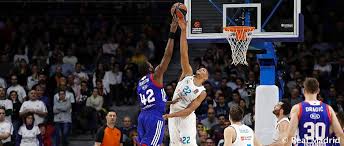 Kötü başlangıcın ardından mola alan anadolu efes. 87 68 Convincing Win Over Anadolu Efes Real Madrid Cf
