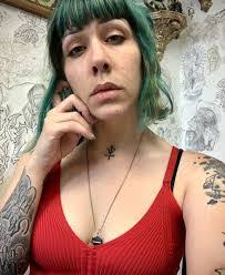 Ashley Dahl's Instagram, Twitter & Facebook