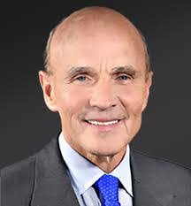 Thomas Dollar's Instagram, Twitter & Facebook