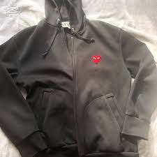 This product follows japanese sizing. Buy Comme Des Garcons Black Sweatshirt Cheap Online
