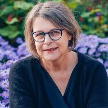 Caroline Régnard-Mayer: Bücher, Biographie, neuestes Aktualisierung