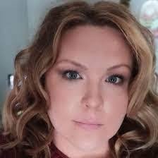 Diana Deitz's Instagram, Twitter & Facebook