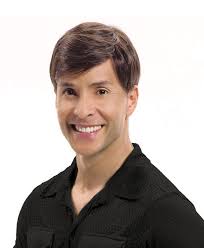 Lordhair offers a great collection of different types and styles of wigs that can help cover different exposed sections of the scalp in an easy manner. Mens Wig And Toupee Hair Cuts