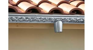 Ornements Et Gouttieres En Zinc Les Nouveautes Pour Decorer Lambrequin Couvreur Zingueur Gouttiere En Zinc