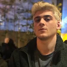 Yarışmacının hayatına dair detaylar da izleyenler tarafından haliyle merak ediliyor. Cherry On Twitter The Hottest And The Best Player In Turkey S Survivor Poyraz Is The Both Survivorgr Https T Co Eplpe76euw