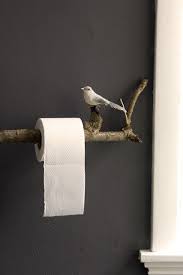 L Idee Deco Du Dimanche La Nature Aux Toilettes Floriane Lemarie Derouleur Papier Toilette Idee Deco Deco Toilettes