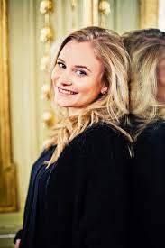 She is an actress, known for festival (2001), en förälskelse (2001). Ebba Hultkvist Stragne Filme Alter Biographie