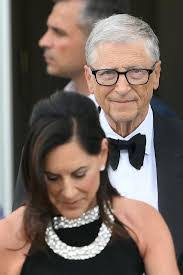 Anna Geissler's Instagram, Twitter & Facebook