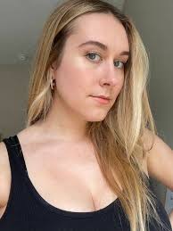 I am a 37 year old widow, I am old but I also need a partner and to live  with a man who wants to love me find me here and we