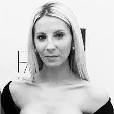 Kimberly Hansford's Instagram, Twitter & Facebook