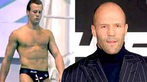 Barney ross sylvester stallone , lee christmas jason statham und ihr team stehen vor ihrer größten herausforderung: Peinlich Junger Jason Statham Verkackt Im Knappen Badehoschen Jason Statham Jungs Gute Schauspieler