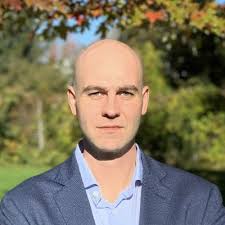 Adrian Del Maestro (@agdelma)