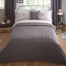 Product titlegreat bay home modern stripe bedspread and quilt set. Add A Contemporary Finishing Touch To Your Bedding Collection With This Neutral Grey Bedspread Featuring A Minimalistic Squared Bed Spreads Bed Gray Bedspread