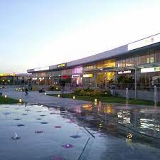 This page shows the elevation/altitude information of molito lifestyle center, madrigal ave, ayala alabang, muntinlupa, metro manila, philippines, . El Molito Commercial Complex Madrigal Ave