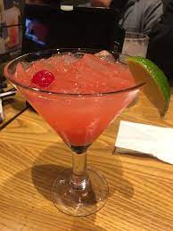 Strawberry Margarita On The Rocks From Applebees Cocktail Recipes Easy Cocktail Recipes Margarita On The Rocks