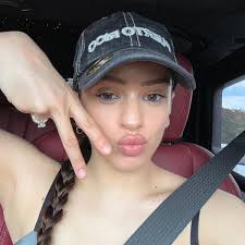 Rosalía y Rauw Alejandro se encuentran en Los Ángeles y visitaron a LeBron  James