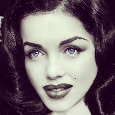 Marilyn Monroe As A Brunette Wow Natural Hair Black Hair Brown Hair Dark Hair Natural Hair Styles Dark Hair Black Hair