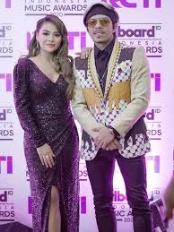 Alhamdulillah sekarang jadi lebih dekat, ungkap aurel hermansyah. Alasan Aurel Hermansyah Mau Dinikahi Atta Halilintar News Entertainment Fimela Com