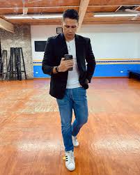 Luis Vala (@luis.vala) • Instagram photos and videos