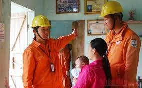 Tỉnh đầu tiên đề nghị miễn, giảm tiền điện, nước cho công nhân, người lao động. Má»«ng Vi Ä'Æ°á»£c Giáº£m Gia Ä'iá»‡n Láº§n Hai Bao Nhan Dan
