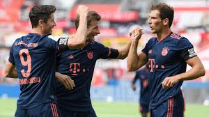 Die eisbahn wurde bei ausbruch zu einer leichenhalle. Mario Gotze Und Frau Ann Kathrin Sind Eltern Geworden Das Ist Der Name Vom Sohn Eurosport