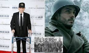 Director of Legend of White Dragon deserves credit