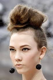 A complicated tutorial is better for you when you come to the special occasion. Can Someone Explain To Me What Is Appealing About A Top Knot Guru Gossip