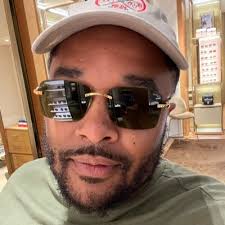 Corey Grogan (@coreygrogan)