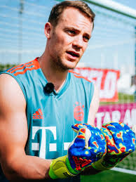 They've been developed for important matches and count with a latex palm that provides optimal grip and contact. Glove Tutorial With Manuel Neuer Fc Bayern Munich