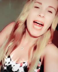 #loredana #angst #tiktok @loredana #bestefrauderwelt❤️ #musik #rap  #deutschland🇩🇪 #viral #quarantine #wirbleibenzuhause #zusammenhalten❤️  #zusammensindwirstark