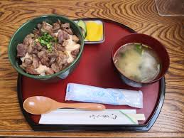 あっさり食堂」～メガ牛すじ煮込み丼ぶり～ 山形県川西町大字上小松1644 | もう、お腹いっぱいです・・。 ～山形ランチ～