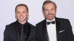 We would like to show you a description here but the site won't allow us. Alejandro Tommasi Quiere Divorcio Expres Y Su Ex Oscar Ruiz Se Burla Asi De El Tvnotas Irresistible