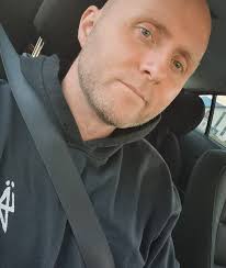 feeling lonely after hours of online activity