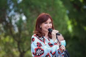 Por cristileaks, la investigación que divulgó jorge lanata el domingo en ppt, el fiscal guillermo marijuán pidió la indagatoria de cristina kirchner y axel kicillof por encubrimiento y omisión de denuncia por intentar esconder giros millonarios en el exterior de socios y financistas vinculados a los. Sobreseyeron A Cristina Kirchner Y Axel Kicillof En La Causa Dolar Futuro Diario Con Vos
