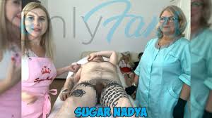 SugarNadya's incredible handjob performance footage.