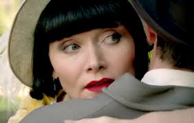 Marni Sinclair's Instagram, Twitter & Facebook