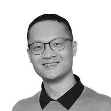 Mo Chen's Instagram, Twitter & Facebook