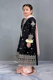 Pin By Reviews By Fariha On Maria B Kids Frocks Design Kids Fashion Dress Baby Girl Dress Patterns