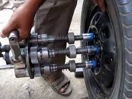 Many seem worried the change to a single lug nut will make nascar cup series pit stops look and feel more like those in. Is It Safe To Drive In Race Conditions With Missing Lug Nuts Motor Vehicle Maintenance Repair Stack Exchange