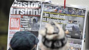 A newspaper with pages about 30 cm (12 inches ) by 40 cm (16 inches), usually. Germany S Bild Political Powerhouse Or Treacherous Tabloid Germany News And In Depth Reporting From Berlin And Beyond Dw 06 01 2012