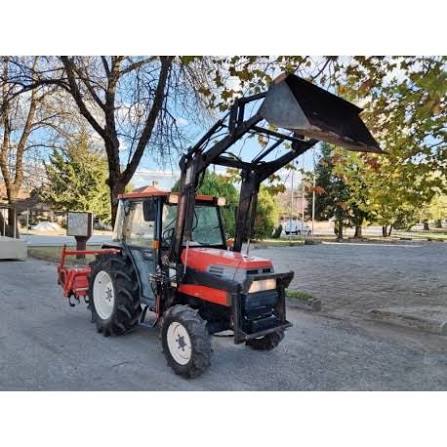 Kubota GL320 Tractor