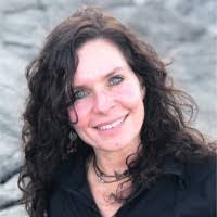 Michelle Denton's Instagram, Twitter & Facebook