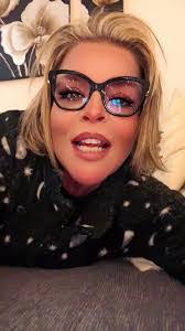 Sandra Bova's Instagram, Twitter & Facebook