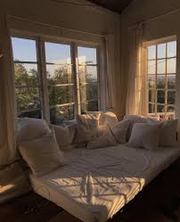 13 apartment decor ideas to copy living room ideas on a budget living room designs liv in 2020 living room decor apartment aesthetic room decor bedroom makeover. 900 Bedroom Ideas In 2021 Room Inspiration Dream Rooms Bedroom Decor