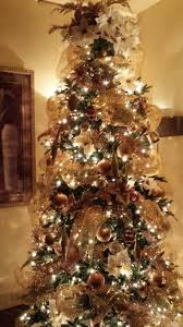 Christmas Tree Gold Brown Accents Cool Christmas Trees Gold Christmas Decorations Woodland Christmas