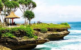 Harga tiket masuk pantai embe kalianda. Pantai Batu Hiu Lokasi Sejarah Tiket Masuk 2020