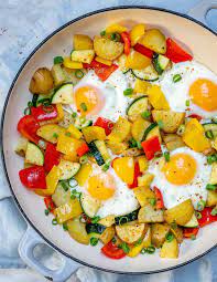 If you love eggs as much as we do, you'll be happy to hear that aside from our featured egg, chickpea & kale hash, we have some more healthy egg breakfast recipes for you. Easy One Pan Egg And Veggie Breakfast Recipe Healthy Fitness Meals