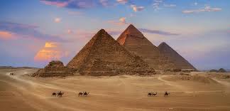 La grande pyramide de cholula dans la région de puebla au mexique, connue sous le nom de « montagne artificielle » par les aztèques. Egypte La Grande Pyramide De Gizeh Serait Capable De Concentrer L Energie Electromagnetique
